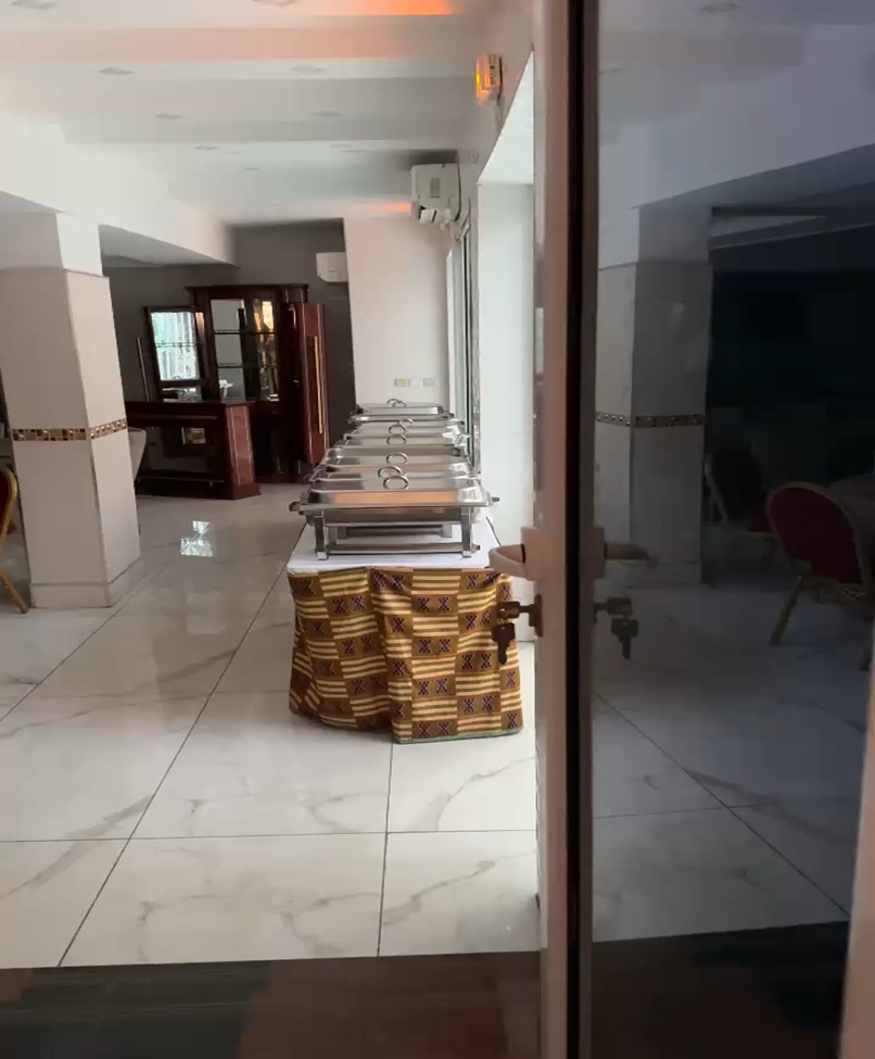 HÔTEL DE STANDING À VENDRE – ABIDJAN COCODY LES 2 PLATEAUX VALLONS