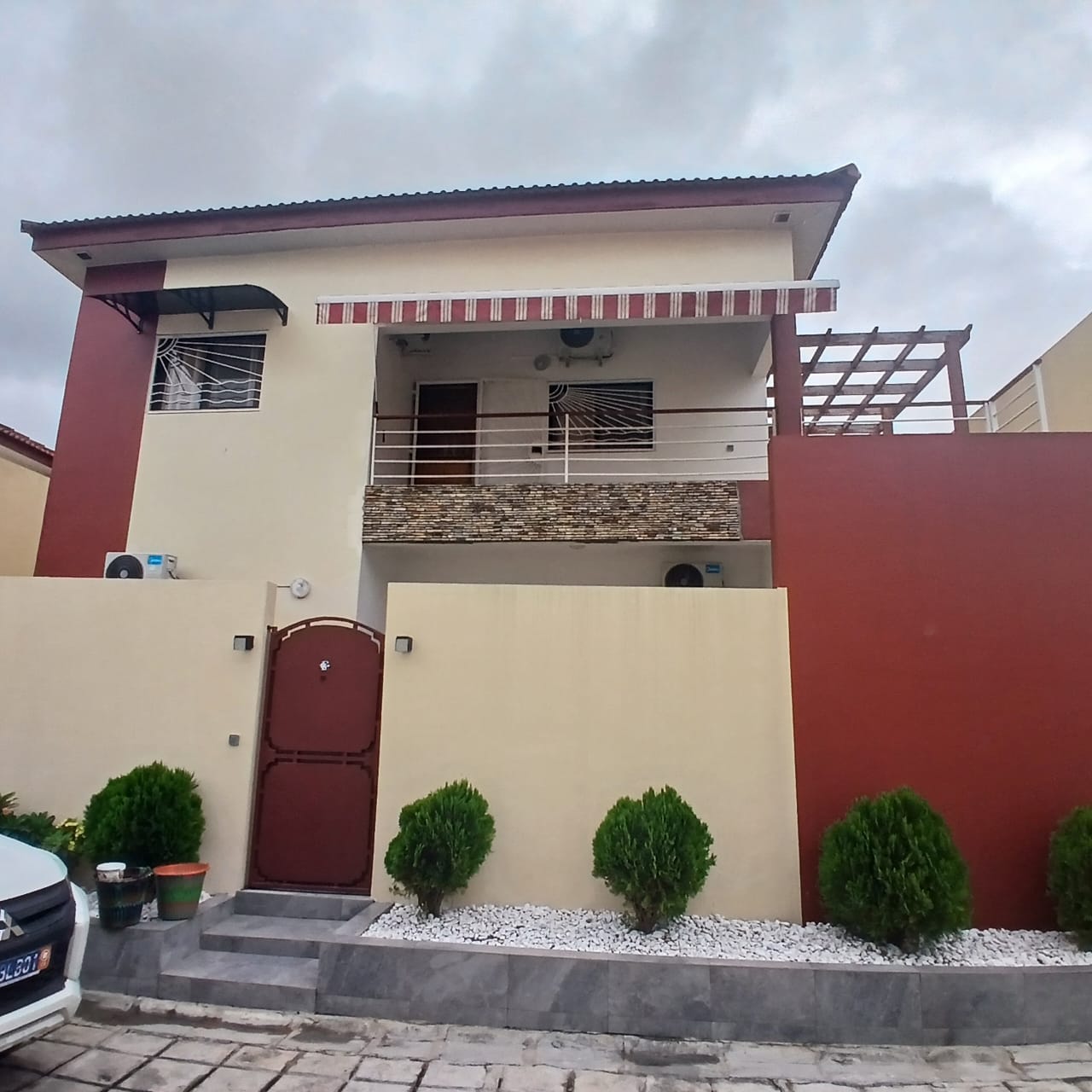 VILLA DUPLEX A VENDRE A GRAND - BASSAM